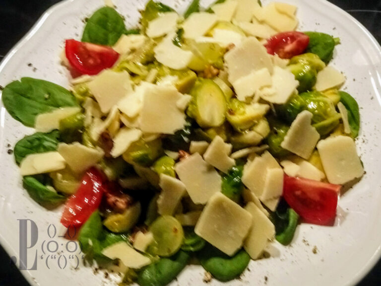 Rosenkohlsalat
