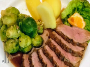 Entenbrust auf Sherry-Honig-Sauce